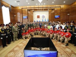 В Якутске состоялось чествование Героев России Филиппа Евсеева и Алексея Неустроева