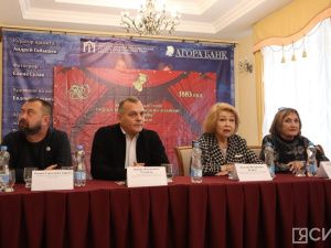 Амурский театр прибыл в Якутск с восьмью спектаклями