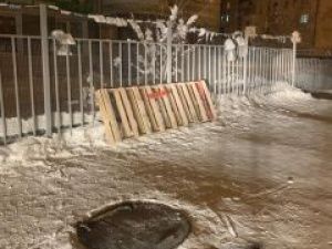 В городе Якутске завершено расследование уголовного дела о травмировании малолетнего ребенка при падении в канализационный люк