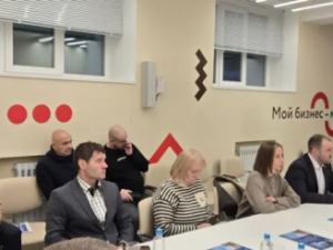 Генеральный директор АО «АК «ЖДЯ» Василий Шимохин  обсудил с руководством Магаданской области вопросы строительства транспортной инфраструктуры