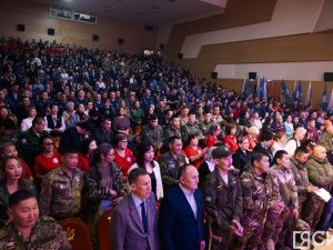 Государственные награды вручили воинам-якутянам на II Антифашистском форуме в Якутске