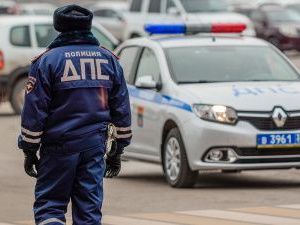 Житель Якутии оскорбил полицейского, снял это на видео и выложил в ватсап