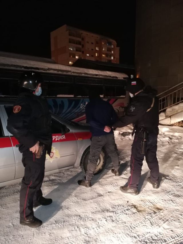 В Якутске обворовали двух постояльцев гостиницы