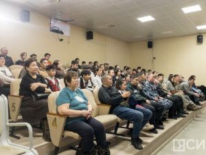 В Якутске прошел урок мужества с участием бойца спецназа ОМОН «Бизон» 