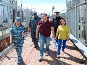 У общественницы Семеновой распродажа: хочешь на свободу по УДО за 100 тысяч рублей? 