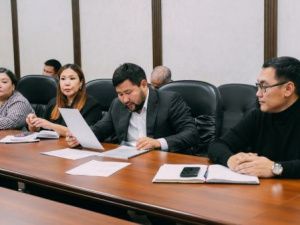 Глава города Якутска Евгений Григорьев провел еженедельный личный прием граждан