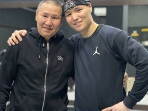 Первый боксер-профессионал Якутии готовится к бою с чемпионом из Танзании