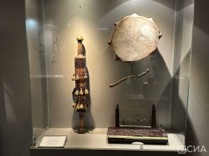 Музыкальные инструменты народов Якутии представили в музее Алматы