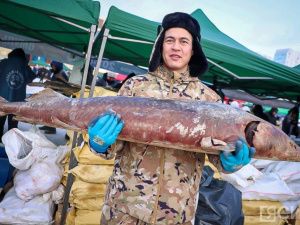На Комсомольской площади открылась ярмарка «Рыба Якутии»