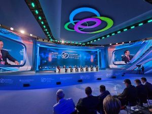 Стратегию развития ТЭК России обсудили на Российской энергетической неделе