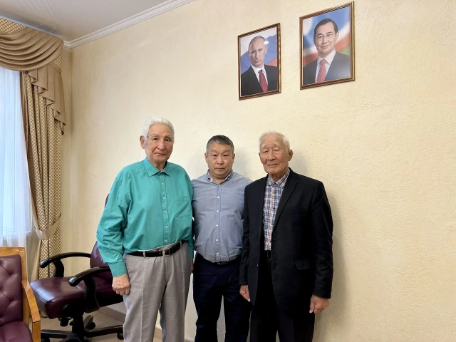 Мэр Якутска встретился с Климентом Ивановым