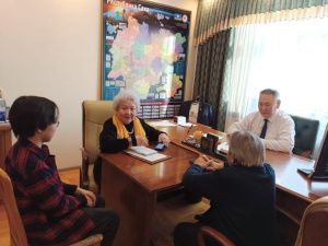 Сенатор Сахамин Афанасьев провел личный прием граждан в Якутске