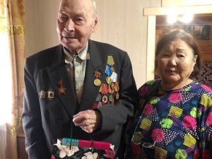 Росгвардейцы поздравили ветеранов вневедомственной охраны с Днем пожилых людей