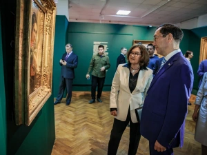 В Якутске открыли выставку «Сокровища Третьяковской галереи»