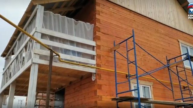 Представители партии «Единая Россия» в Якутии навестили семью Моякуновых