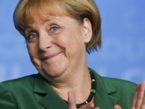 Меркель отреагировала на высылку дипломатов