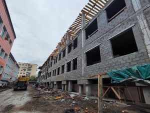 Первый вице-премьер и прокурор Якутии проверили строящиеся школы в столице республики