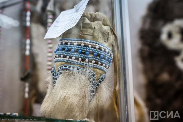 Мастерица рассказала о поверьях, связанных с эвенской традиционной сумкой «Авса»