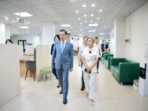 Айсен Николаев посетил филиал фонда «Защитники Отечества»
