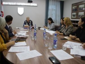 В Якутске рассматривают возможности повышения зарплаты педагогических работников