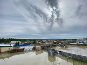 В пострадавшем от паводка якутском селе Томтор погиб человек