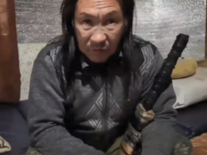 Якутского "шамана" Александра Габышева задержали и увезли в психиатрическую больницу