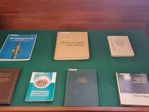 В Якутске открылась выставка, посвященная Юрию Мочанову