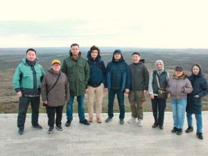 Врач из Якутии почтил память своего дедушки в мемориальном комплексе «Саур-Могила» в ДНР