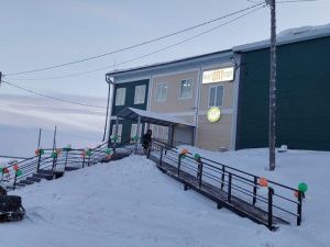 В арктическом селе Жиганск открылся восьмой в Якутии торгово-логистический центр