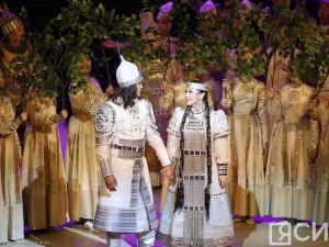 С оглушительным успехом состоялась премьера оперы-олонхо «Ньургун Боотур» в Астане