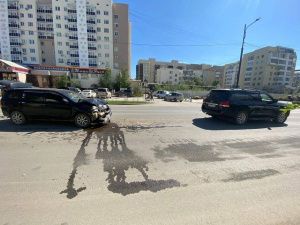 В Якутске девочки двух и четырех лет получили ушибы в ДТП