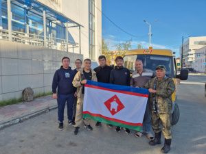 Вторая группа добровольцев из Окружной администрации Якутска выехала в Оймяконский улус