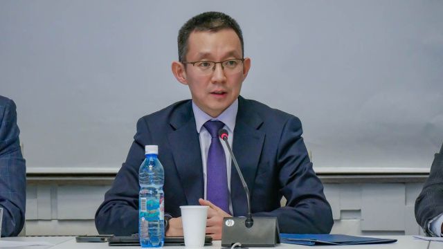 И.о. министра финансов Якутии Иван Алексеев объяснил причину приостановки выплат участникам СВО