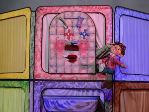 В Якутск с гастролями приехал калмыцкий театр кукол «Джангар»