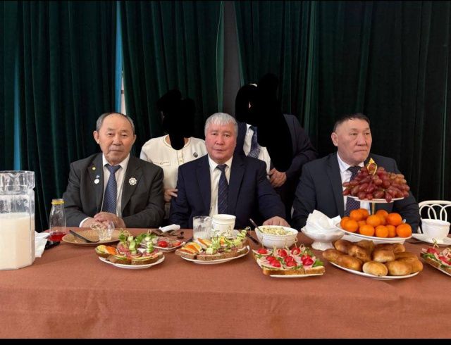 Пафосные юбилейно-празднично-торжественные мероприятия продолжаются