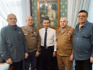 Стареющий "Коржик" сталинист?