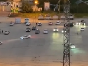 В Якутске против ночных дрифтеров используют тяжелую технику