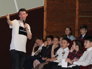 Компания «Железные дороги Якутии» подарила алданцам праздничные концерты «Победный май»