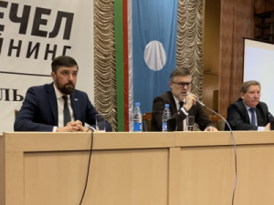 В рамках отчета правительства Кирилл Бычков встретился с трудовыми коллективами Нерюнгри