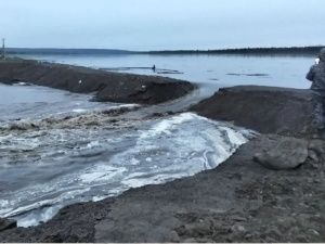 В Якутии чёрная вода подтопила четыре села