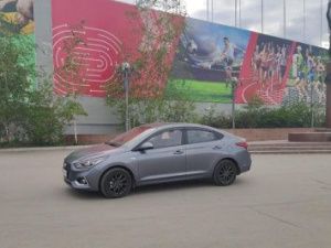 Пьяная автоледи совершила наезд на пенсионерку