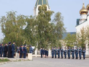 В День государственного флага Российской Федерации сотрудники уголовно-исполнительной системы торжественно приняли присягу и получили удостоверения