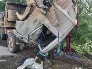 В Якутии погиб водитель автомобиля КамАЗ