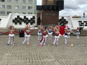 В Губинском округе провели акцию «Должны смеяться дети!» 