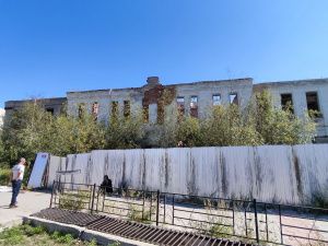 В Якутске призвали закрыть доступ к заброшенным зданиям