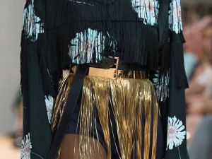 В чем встречать Новый 2024 год Дракона: цвета, тренды, аксессуары