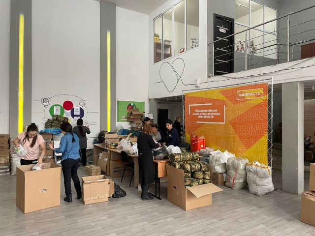 Дети Алдана отправили воинам открытки и талисманы-обереги