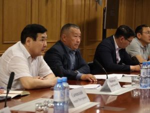 На автодороге «Мухтуя» завозят скальник для восстановительных работ