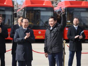 100 новых автобусов прибыли в Якутск к 100-летию республики