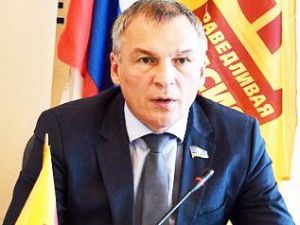 ДЕПУТАТ-ЭСЕР И ЧЕЛОВЕК-БАНКРОТ